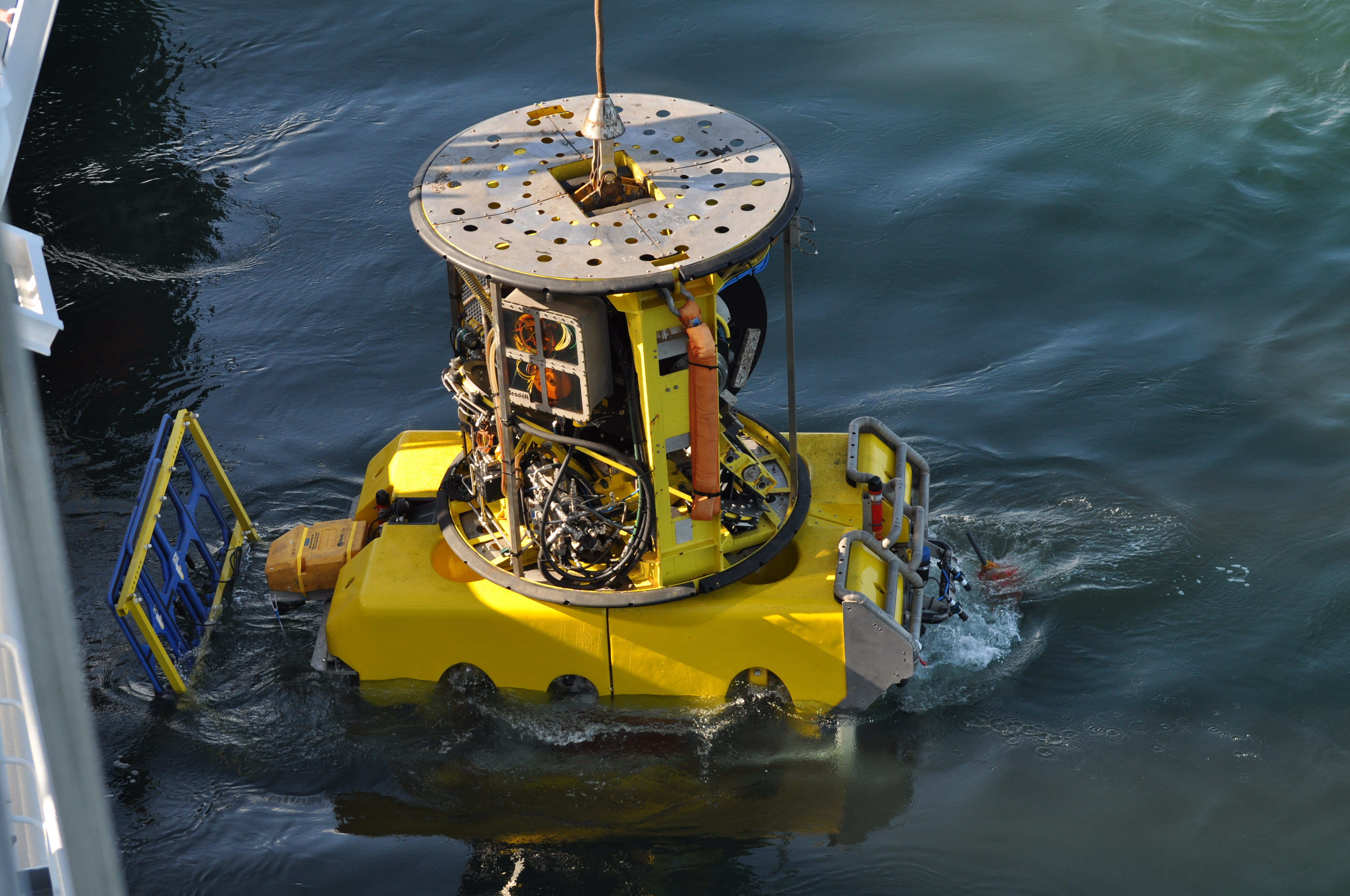 ROV - remotely operated vehicle